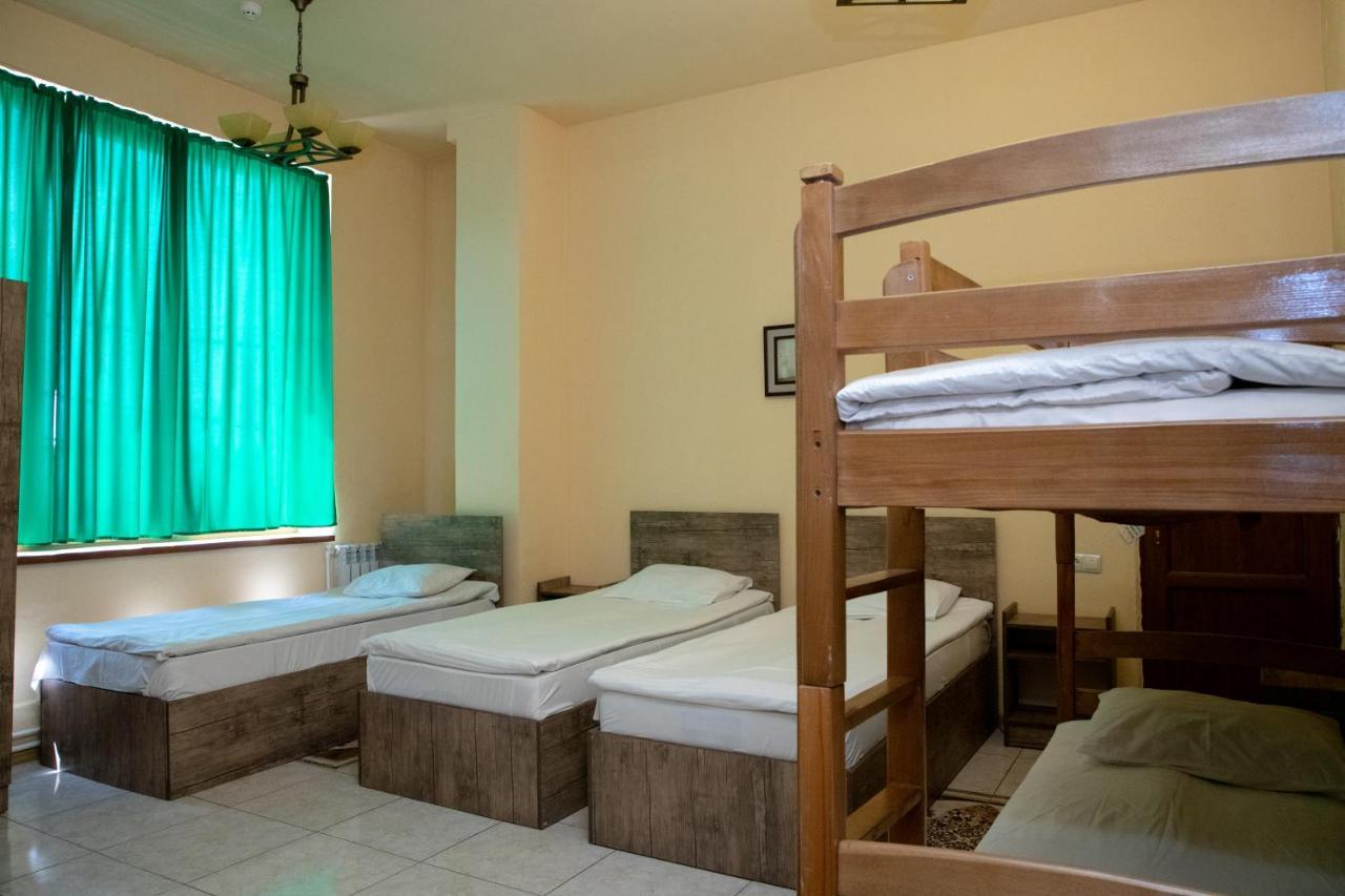 Primavera Hotel Yerevan Ngoại thất bức ảnh