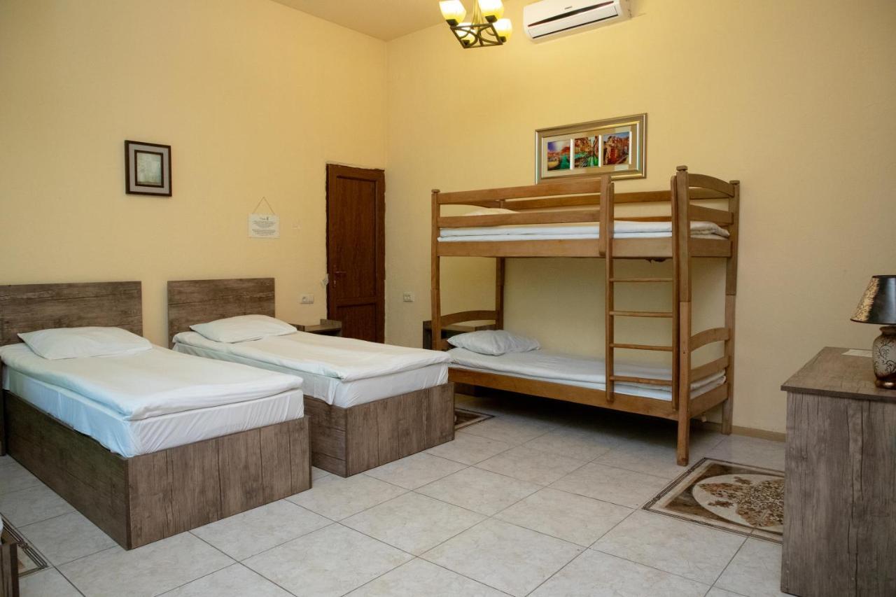 Primavera Hotel Yerevan Ngoại thất bức ảnh