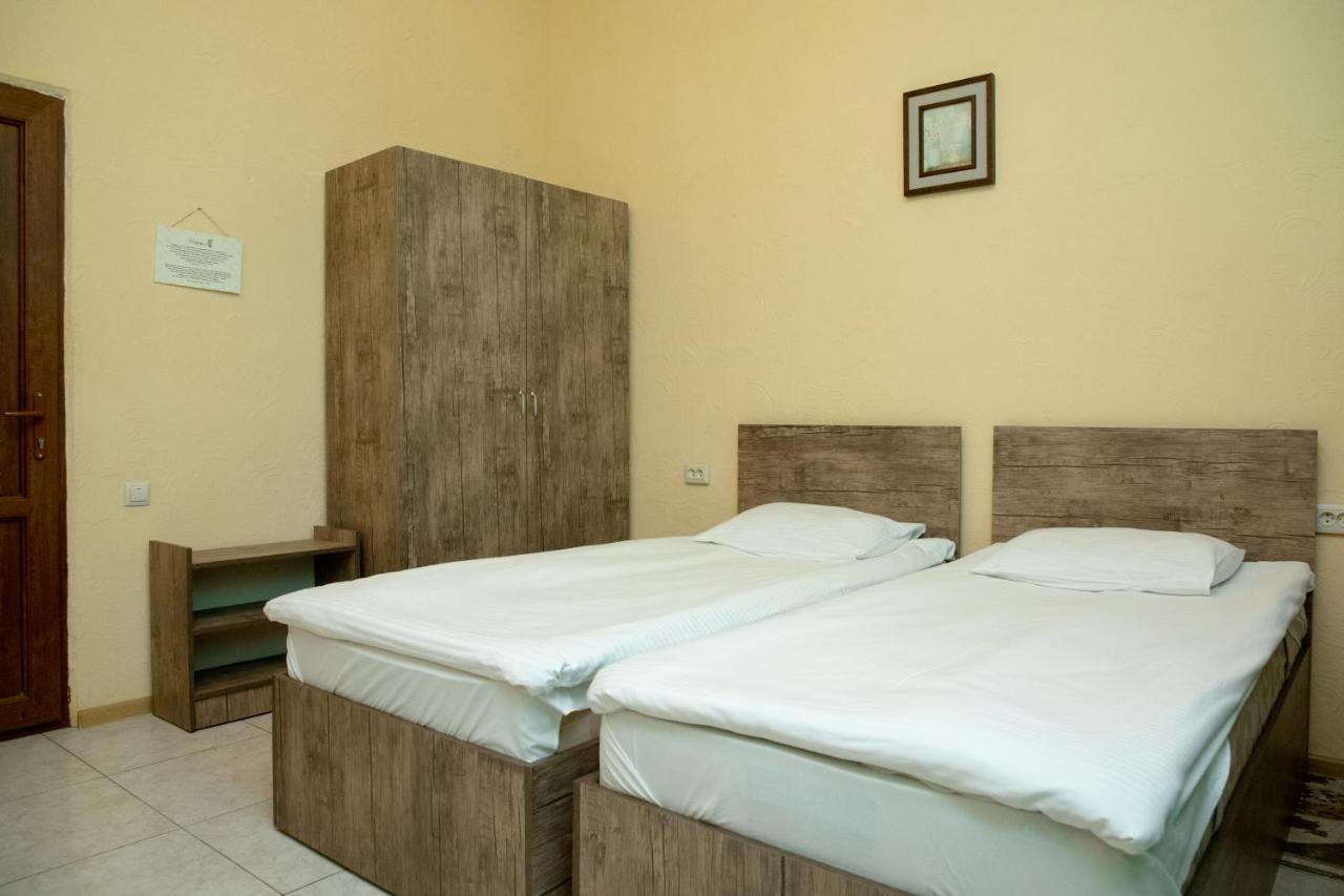 Primavera Hotel Yerevan Ngoại thất bức ảnh